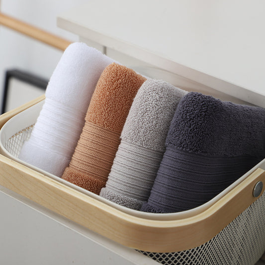 Hotel-Quality Baroque Cotton Bath Towel – Plush 500g Absorption