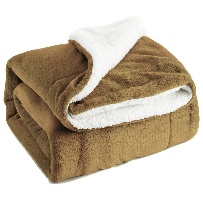 Ultra-soft Sherpa Lamb Blanket. Reversible fleece & sherpa design for all-season warmth. Perfect for bed, sofa & travel.